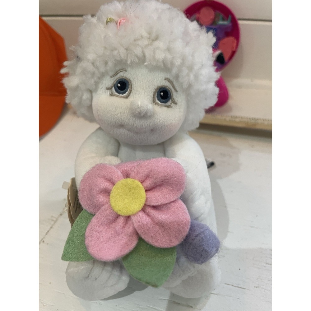 Dreamsicles Angel Hugs 8" Plush Stuffed Toy Vintage 2000 FLORA 08143 Flower Gift